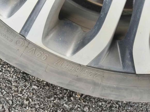 [上海·苏U] 二手别克别克GL82023款 陆上公务舱 舒适型