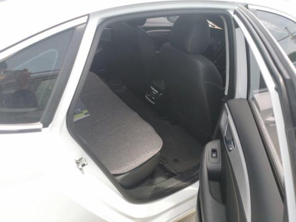 [上海·沪A] 二手荣威荣威i6 MAX新能源2022款 EV 600天幕旗舰版