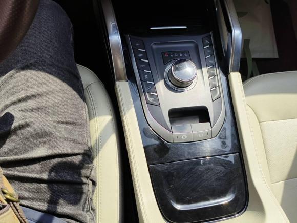 [合肥·皖A] 二手众泰众泰T7002017款 1.8T 双离合尊享型