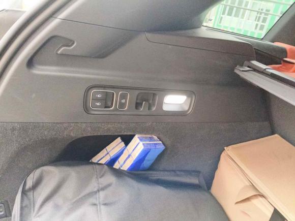 [无锡·苏B] 二手理想汽车理想L72023款 Pro