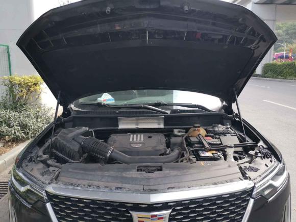 [广州·粤A] 二手凯迪拉克凯迪拉克XT62020款 28T 七座四驱风尚型