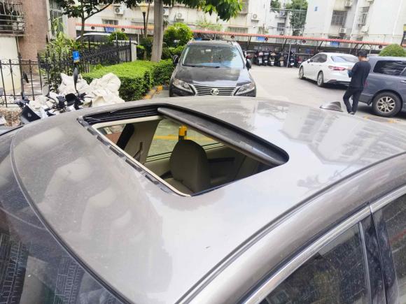 [深圳·粤B] 二手沃尔沃沃尔沃S80L2009款 2.5T 智尊版