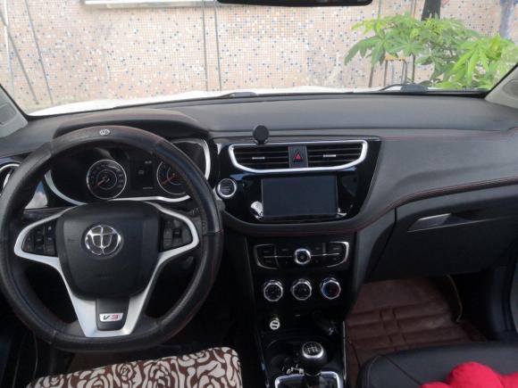 [深圳·川J] 二手中华中华V32016款 1.5L 手动智能型