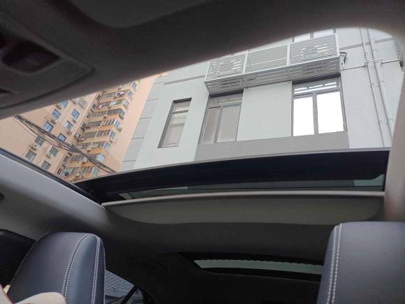 [上海·沪B] 二手奔驰奔驰GLA2015款 GLA 220 4MATIC 时尚型