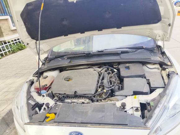 [北京·鄂A] 二手福特福克斯2018款 两厢经典 EcoBoost 180 自动精英型