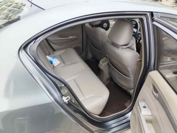 [上海·苏B] 二手本田锋范经典2011款 1.5L 自动精英品致版