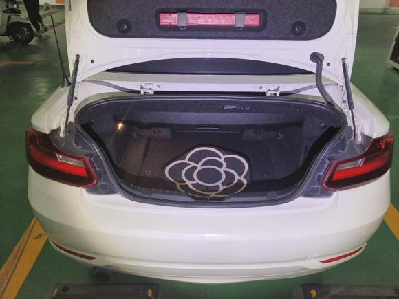 [苏州·苏U] 二手宝马宝马2系2015款 218i 敞篷轿跑车