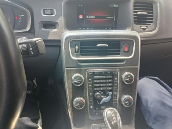 [上海·沪G] 二手沃尔沃沃尔沃S60新能源2015款 S60L E驱混动 T6智驭版