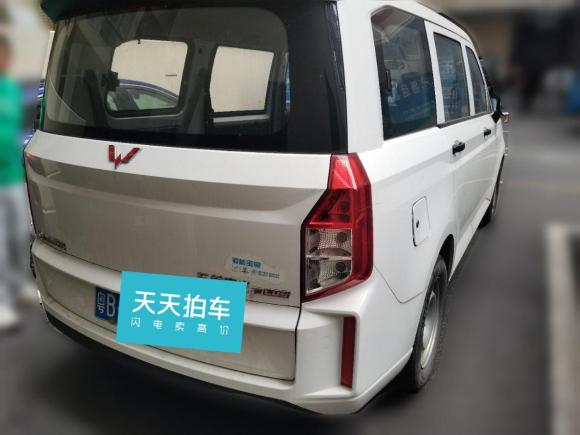 [深圳·粤B] 二手五菱汽车五菱宏光PLUS2019款 1.5T 手动标准型 7座