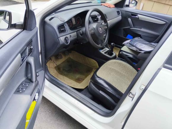 [济南·鲁A] 二手大众朗逸2013款 改款经典 1.6L 手动风尚版