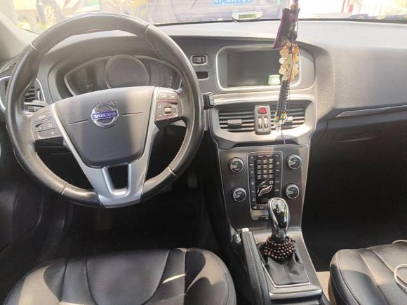 [嘉兴·浙F] 二手沃尔沃沃尔沃V402015款 1.6T 智雅版