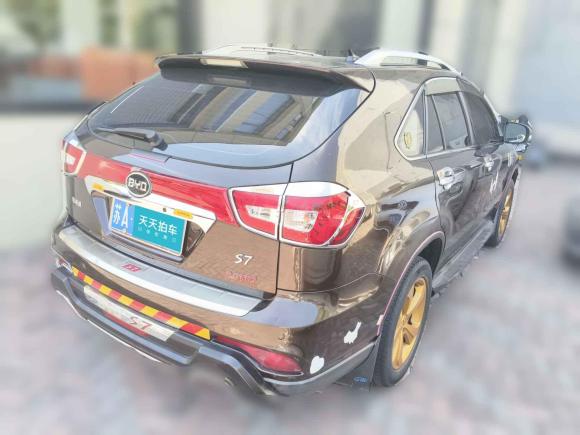 [南京·苏A] 二手比亚迪比亚迪S72015款 2.0T 自动尊贵型