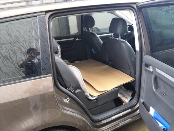 [上海·沪B] 二手大众途安2013款 1.4T DSG舒适版5座