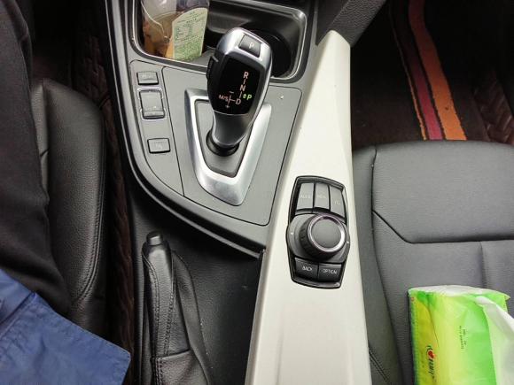 [芜湖·苏A] 二手宝马宝马3系2015款 320Li 超悦版时尚型