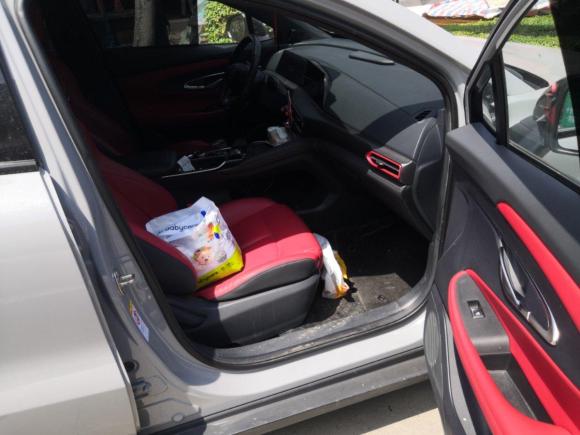 [成都·川A] 二手长安长安UNI-T2020款 1.5T 尊贵型