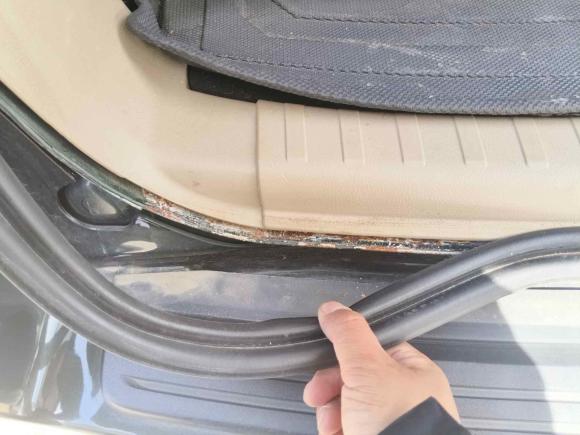 [青岛·鲁B] 二手路虎神行者22010款 2.2 TD4 自动SE柴油版