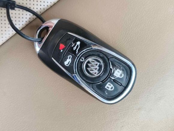 [上海·沪B] 二手别克别克GL82017款 ES 28T 豪华型 国V