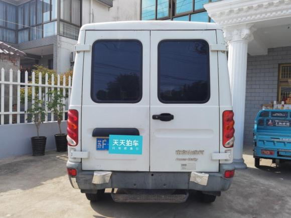 [南通·苏F] 二手依维柯宝迪2012款 2.5T-A32 基本型