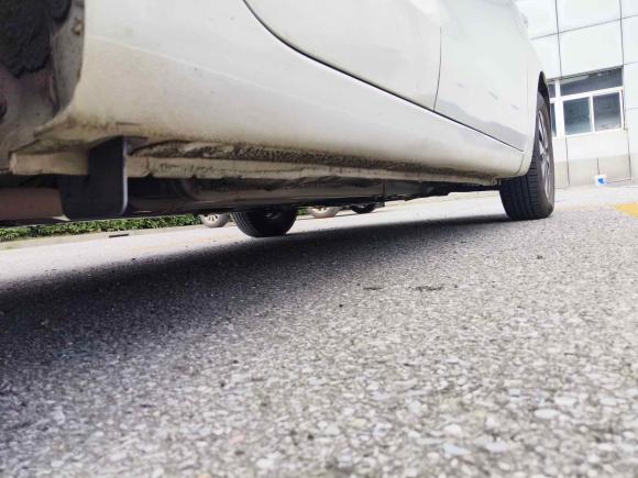 [上海·皖A] 二手起亚起亚K22015款 两厢 1.4L AT GLS炫酷版