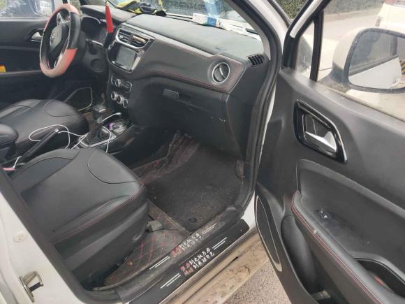 [西安·陕U] 二手中华中华V32016款 1.5L 自动智能型