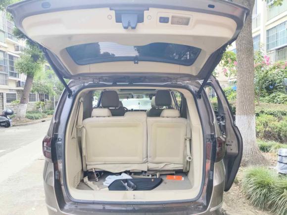 [上海·沪C] 二手别克别克GL82014款 2.4L CT豪华商务舒适版