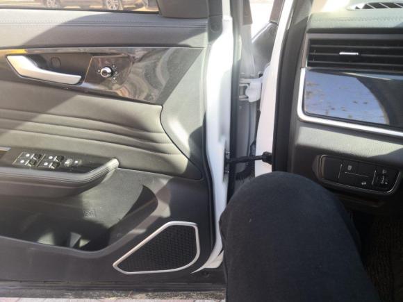 [青岛·鲁U] 二手中国重汽VGVVGV U702020款 1.5T 自动智享豪华版 7座