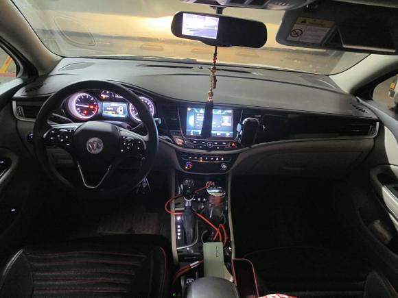 [济南·鲁A] 二手别克威朗2017款 三厢 15S 自动领先型