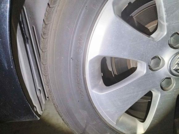 [芜湖·皖B] 二手别克君威2011款 2.4L SIDI舒适版