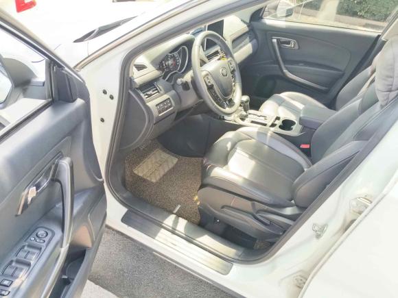 [济南·鲁A] 二手奔腾奔腾X802017款 2.0L 自动精英型