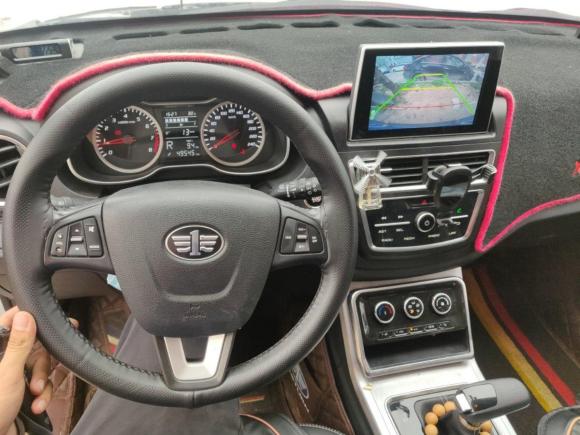 [广州·粤K] 二手奔腾奔腾X402019款 1.6L 自动豪华型 国V