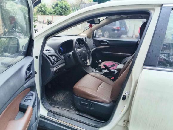 [佛山·粤L] 二手比亚迪比亚迪S72016款 1.5T 手动尊贵型