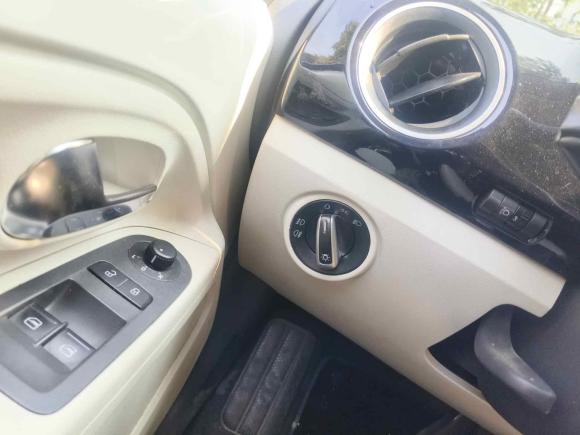 [杭州·浙A] 二手大众大众up!2015款 1.0L high up!