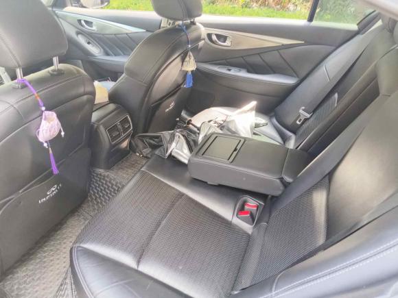 [上海·沪F] 二手英菲尼迪英菲尼迪Q502014款 3.7L 豪华运动版