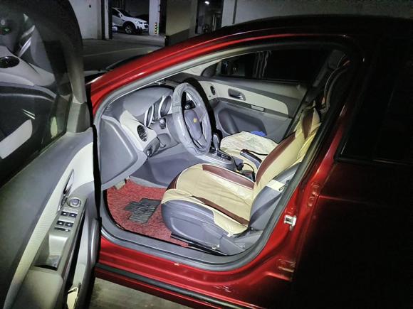 [青岛·鲁B] 二手雪佛兰科鲁兹2013款 1.8L SE AT