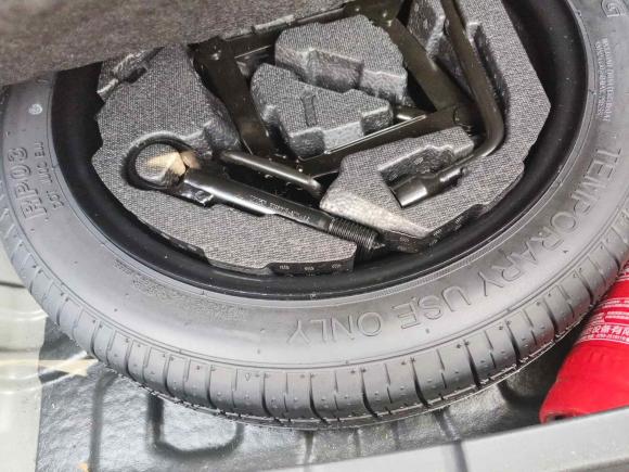 [苏州·苏U] 二手长安长安UNI-V2023款 1.5T 尊贵型