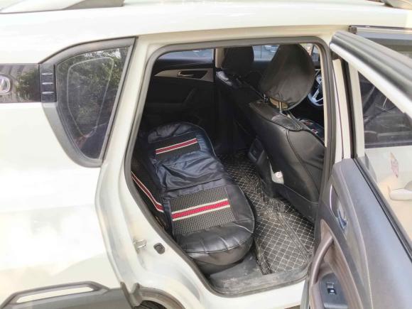 [成都·川A] 二手长安长安CS35PLUS2019款 1.6L 手动悦联升级版