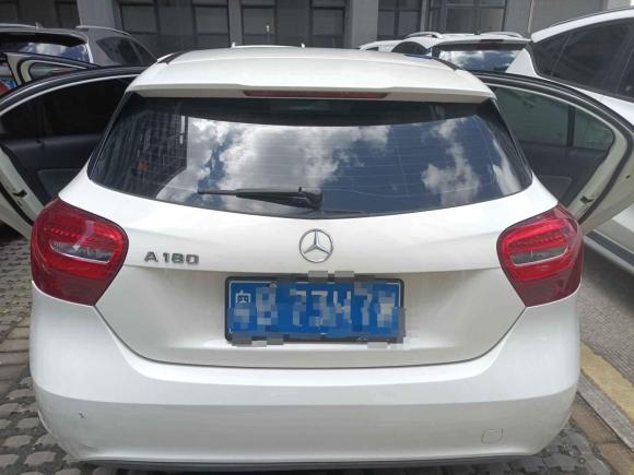 [深圳·粤B] 二手奔驰奔驰A级2015款 A 180 标准型