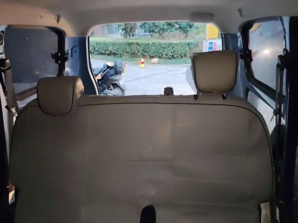 [合肥·皖A] 二手五菱汽车五菱宏光PLUS2019款 1.5T 手动标准型 5座