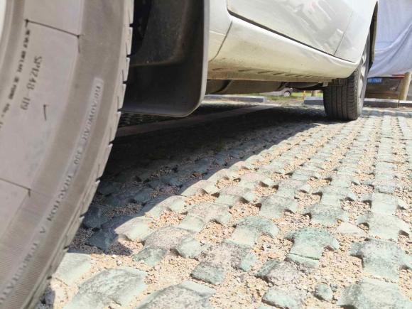 [青岛·鲁B] 二手比亚迪宋2016款 盖世版 1.5TI 手动精英型