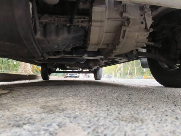 [南京·苏A] 二手上汽大通MAXUS新途V802023款 2.0T 手动经典傲运通长轴中顶6/7/8/9座