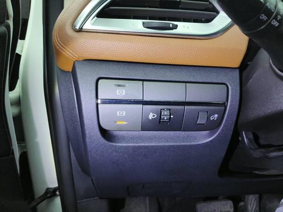 [南京·苏A] 二手东南东南DX72018款 1.5T 自动荣耀版