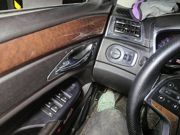 [合肥·皖A] 二手凯迪拉克凯迪拉克SRX2013款 3.0L 精英型