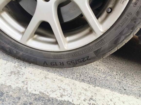 [上海·沪A] 二手道奇酷威2013款 2.4L 两驱尊尚版