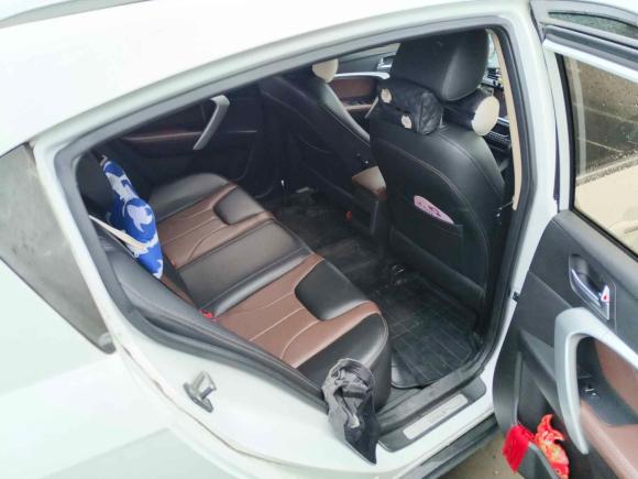 [杭州·豫R] 二手吉利汽车帝豪2017款 两厢RS百万款 1.5L 手动向上版