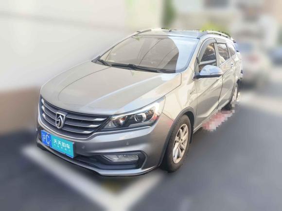 [上海·沪C] 二手宝骏宝骏310W2017款 1.5L 手动时尚型 国V