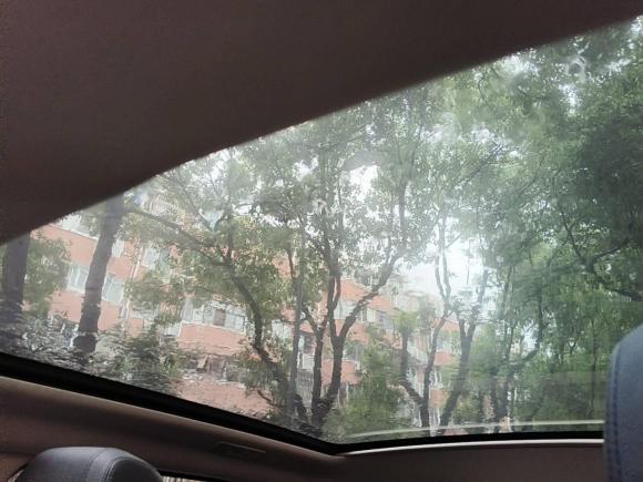 [上海·沪J] 二手路虎揽胜极光2016款 2.0T SE 智耀版