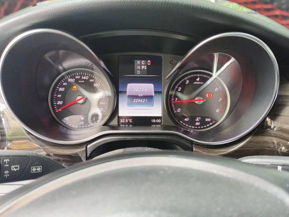 [西安·皖N] 二手奔驰奔驰V级2017款 V 260 领航版