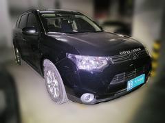 [青岛·鲁B] 三菱欧蓝德2013款 2.4L 四驱豪华导航版 7座