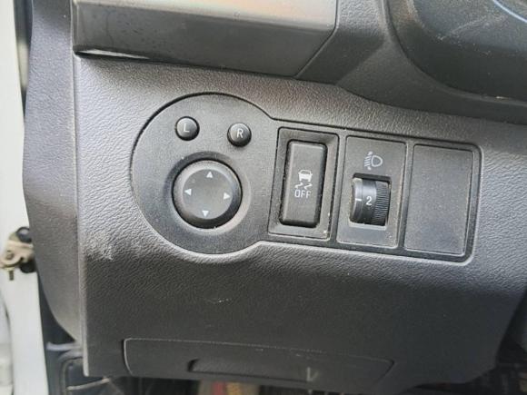 [青岛·鲁B] 二手奇瑞瑞虎32015款 1.6L 手动智尚纪念版