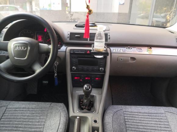 [武汉·鄂A] 二手奥迪奥迪A42008款 1.8T 手动舒适型